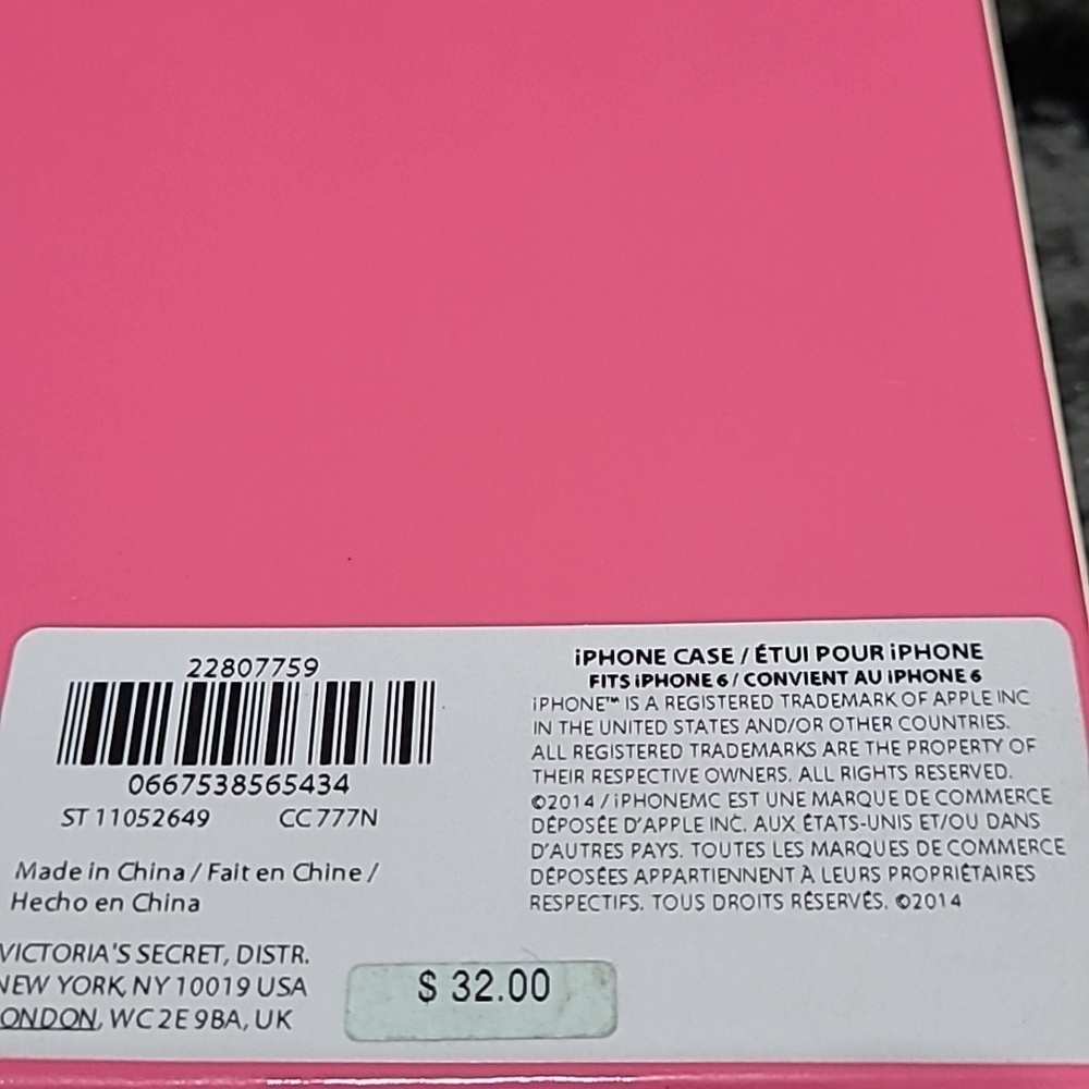 VICTORIA SECRET GOLD LOGO IPHONE 6 CASE - Picture 6 of 8